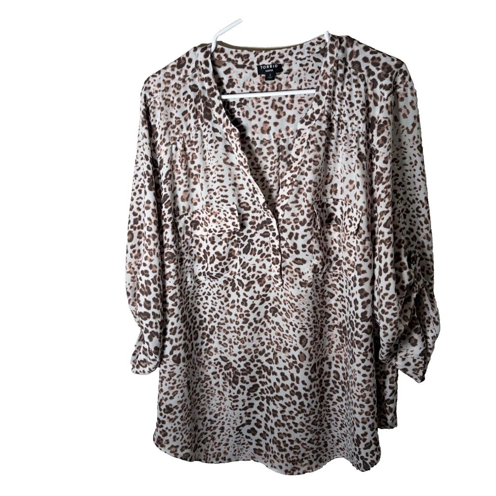 Torrid Blouse Women's 3 Harper V-Neck 3/4 Sleeve Cheetah 3X Lightweight Shirt